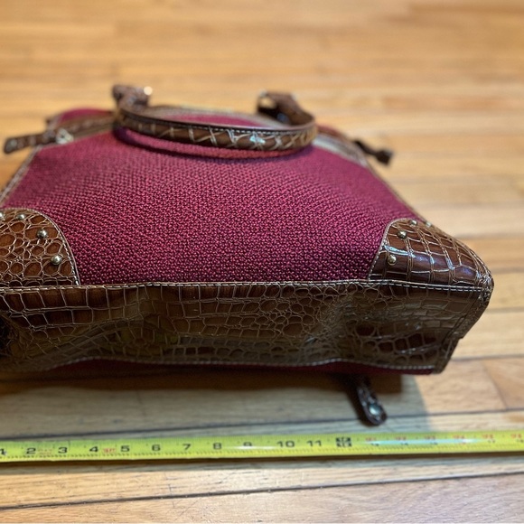 Samantha Brown Purse Overnight Tote Burgundy Woven Croc Snakeskin Print - Picture 6 of 8